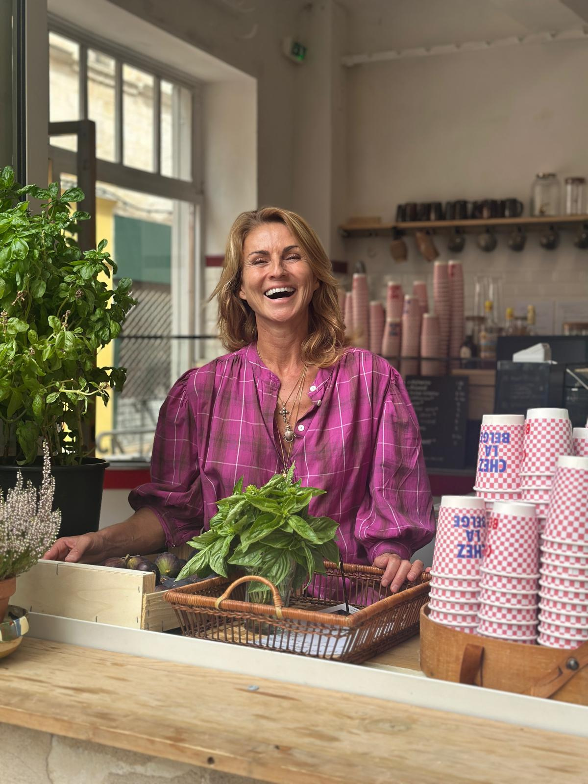 Chez La Belge, Chez La Belge Arles, restaurant Chez La Belge Arles, 43 rue du 4 septembre Arles, restaurant centre historique Arles, coffee shop Arles, café Arles, restaurant Arles centre, sandwicherie Arles, trattoria Arles, tapas Arles, déjeuner Arles, manger à Arles, où déjeuner à Arles, restaurant convivial Arles, focaccia Arles, sandwich focaccia Arles, café de spécialité Arles, cappuccino Arles, matcha Arles, tartines Arles, gâteaux maison Arles, apéro Arles, assiettes à partager Arles, vin et tapas Arles, coffee shop italien Arles, adresse gourmande Arles, restaurant méditerranéen Arles, lieu apéro Arles, restaurant focaccia Arles, restaurant terrasse Arles, brunch Arles, coffee shop Arles, restaurant Arles centre, focaccia Arles, tapas Arles, sandwicherie Arles, café Arles, déjeuner Arles, apéro Arles, trattoria Arles, Chez La Belge Arles